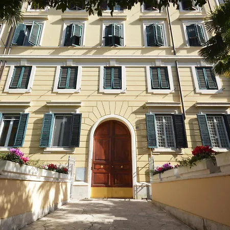 דירה Donizetti House
