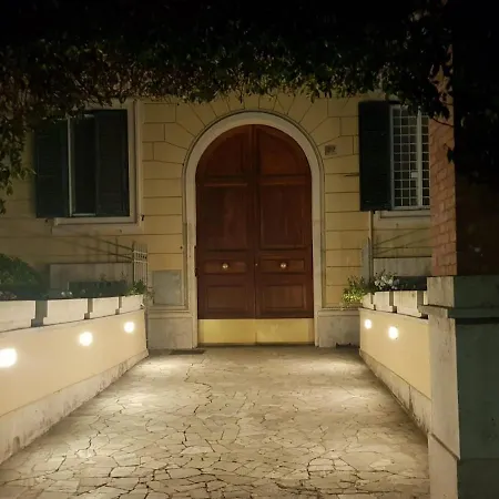 דירה Donizetti House